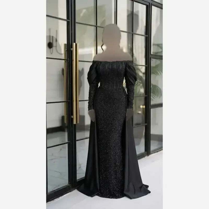 پیراهن مجلسی نگین دودامنه جنس دانتل چمنی و ساتن رنگ مشکی قد 150