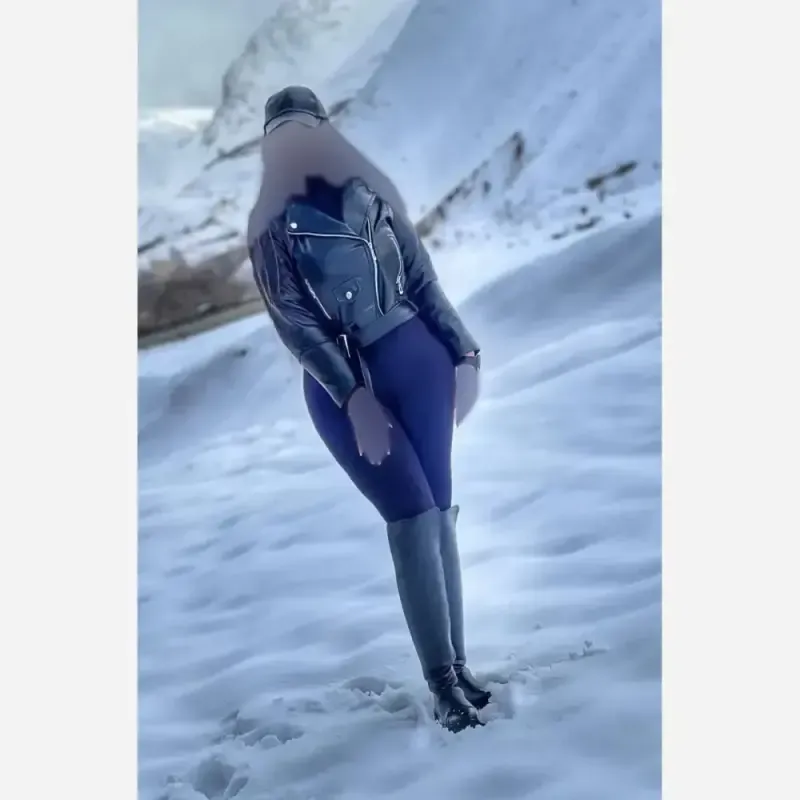 کت چرم زنانه جنس چرم درجه یک سایز فری مناسب 36 تا 42 قد 60